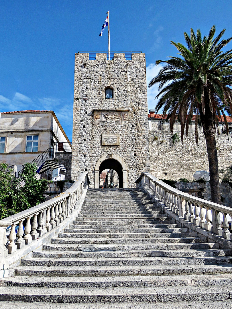 Porte de la ville sur l'île de Korcula