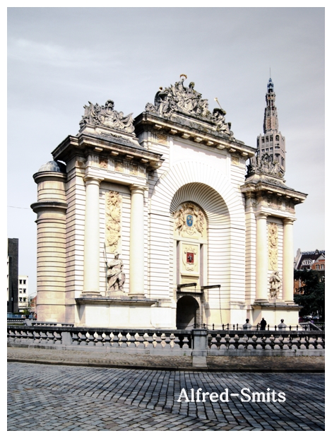 Porte de Paris et le beffroi