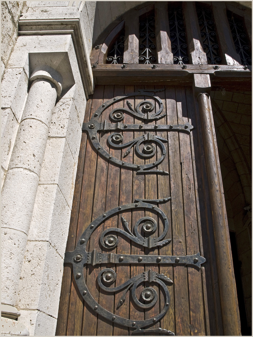 Porte d’entrée de l’Eglise Notre-Dame à Nérac