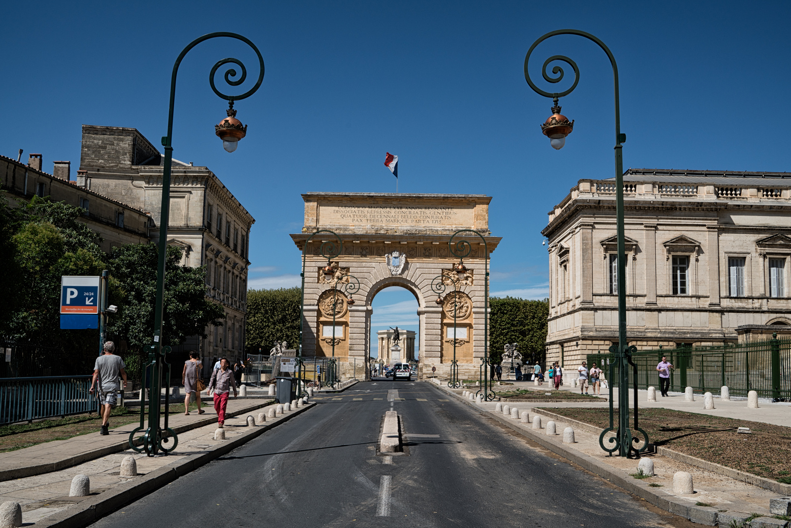 Porte du Peyrou