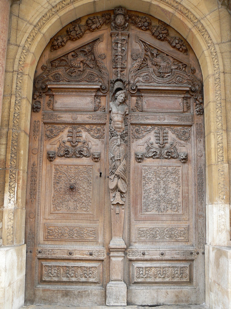 porte du vieux palais de justice de Dijon