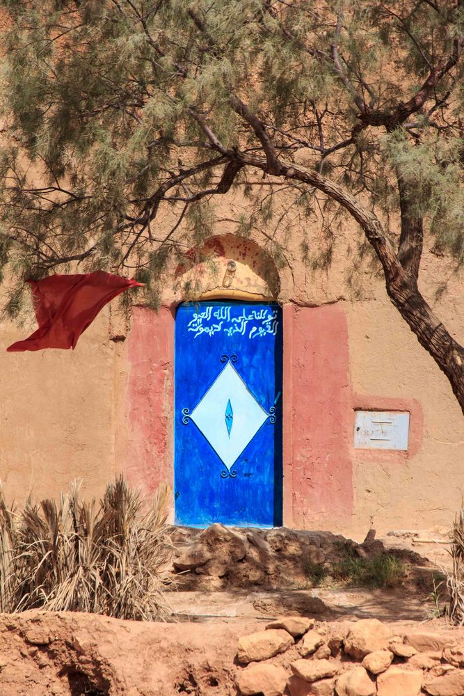 Porte en bleu ciel