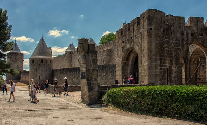 Porte Narbonnaise, der Haupteingang zur Festungsstadt
