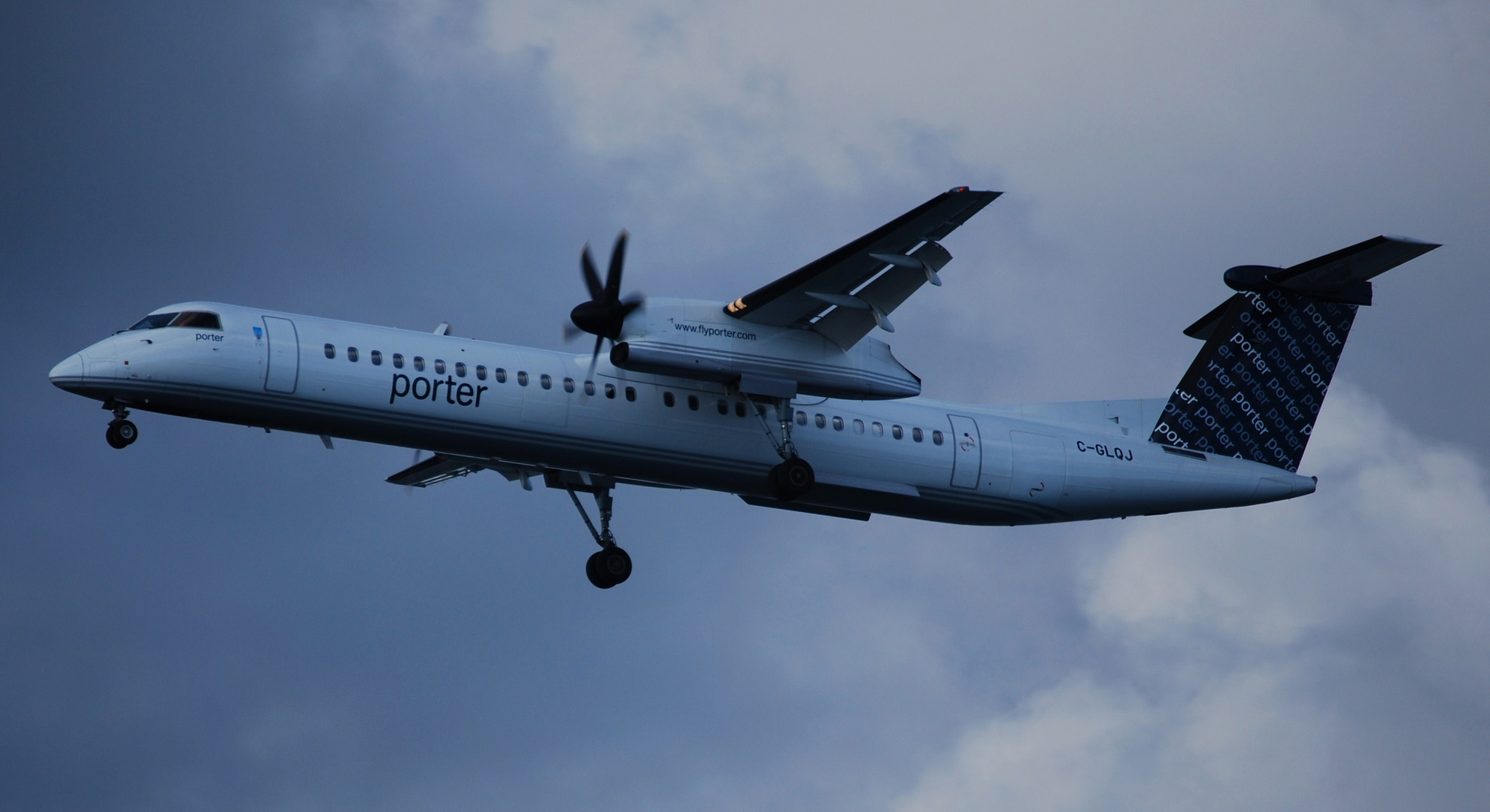 Porter Airlines approaching Toronto City Airport