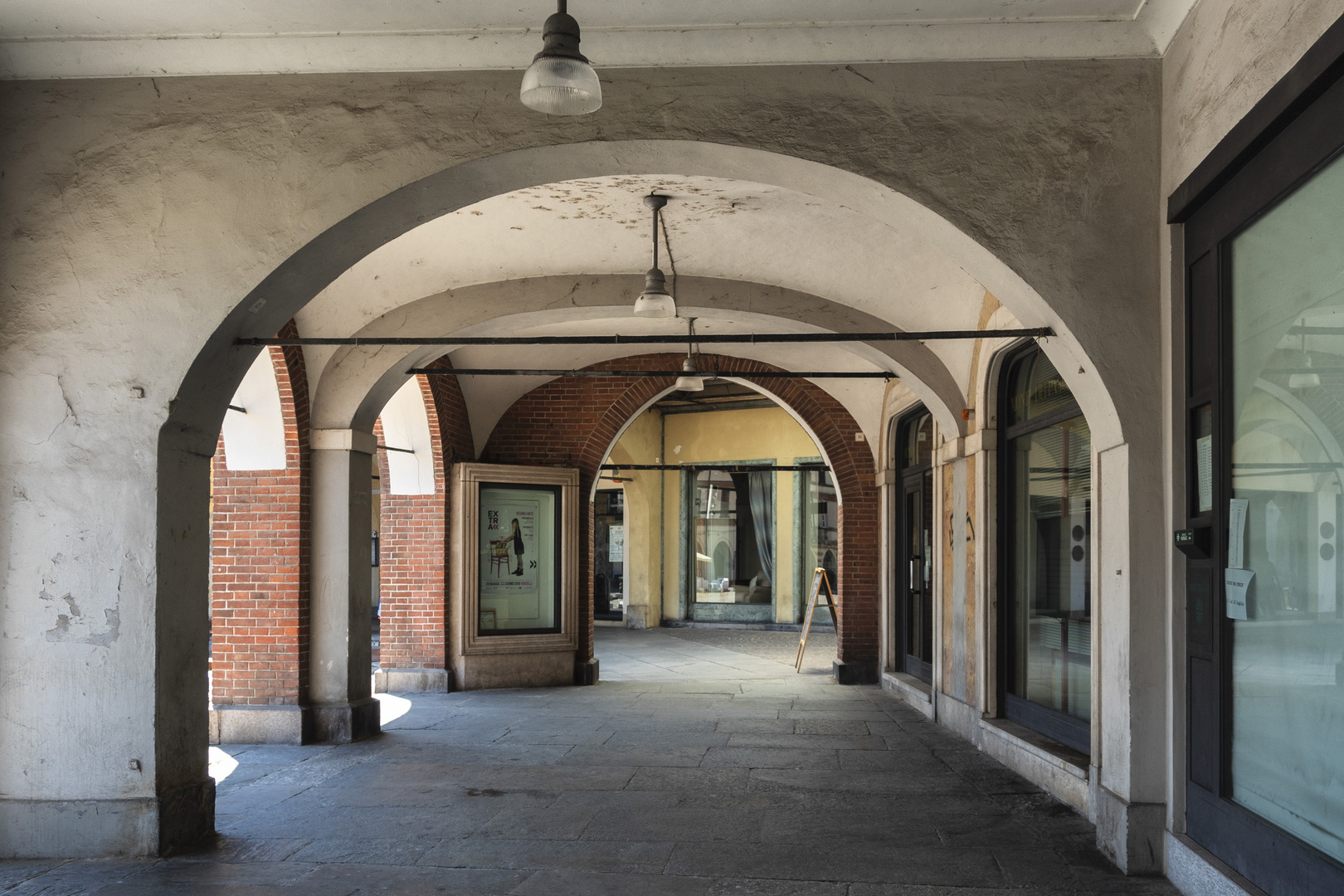 Portici di piazza Cavour, Vercelli