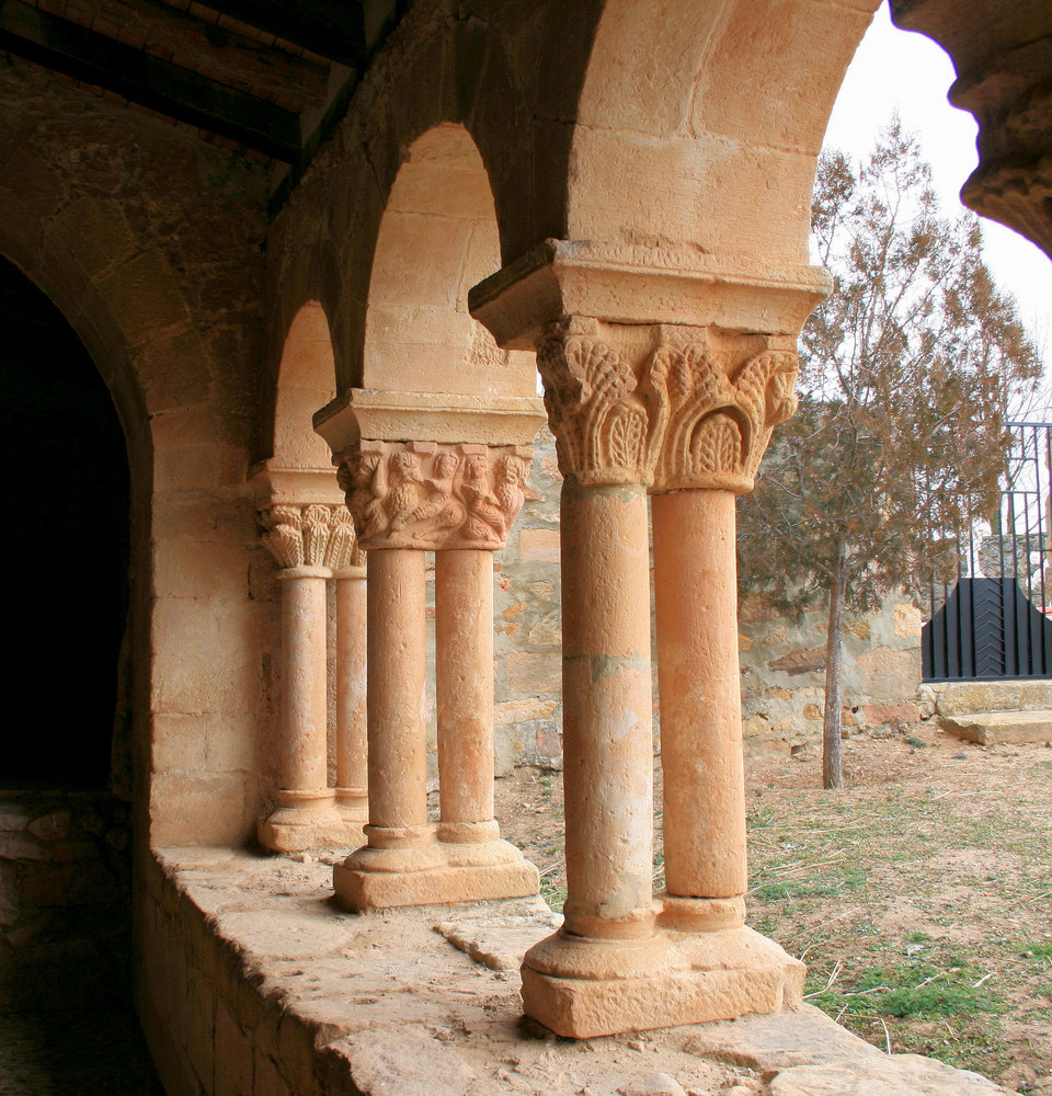 Portico rómanico.