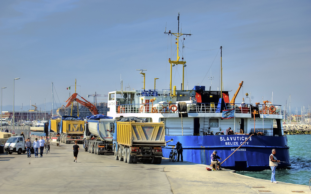 Porto al lavoro