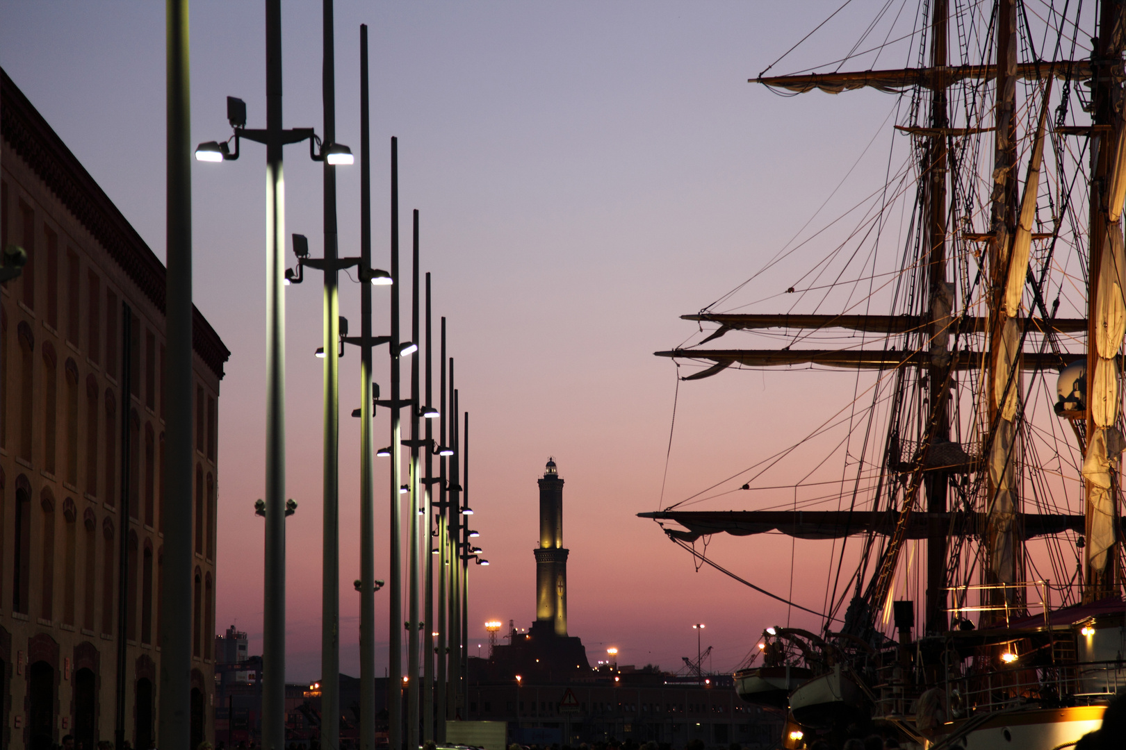 porto antico tramonto