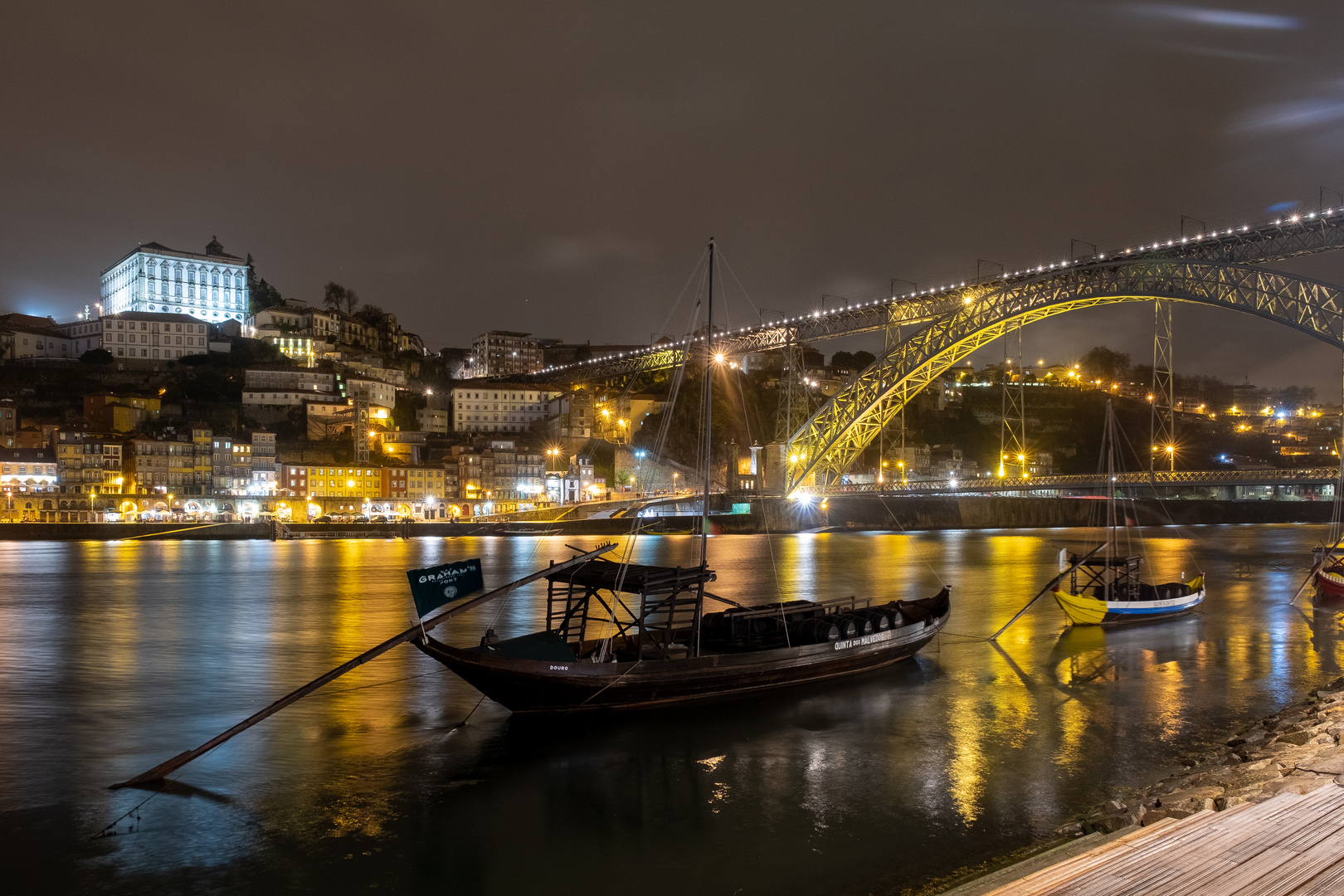 Porto bei Nacht