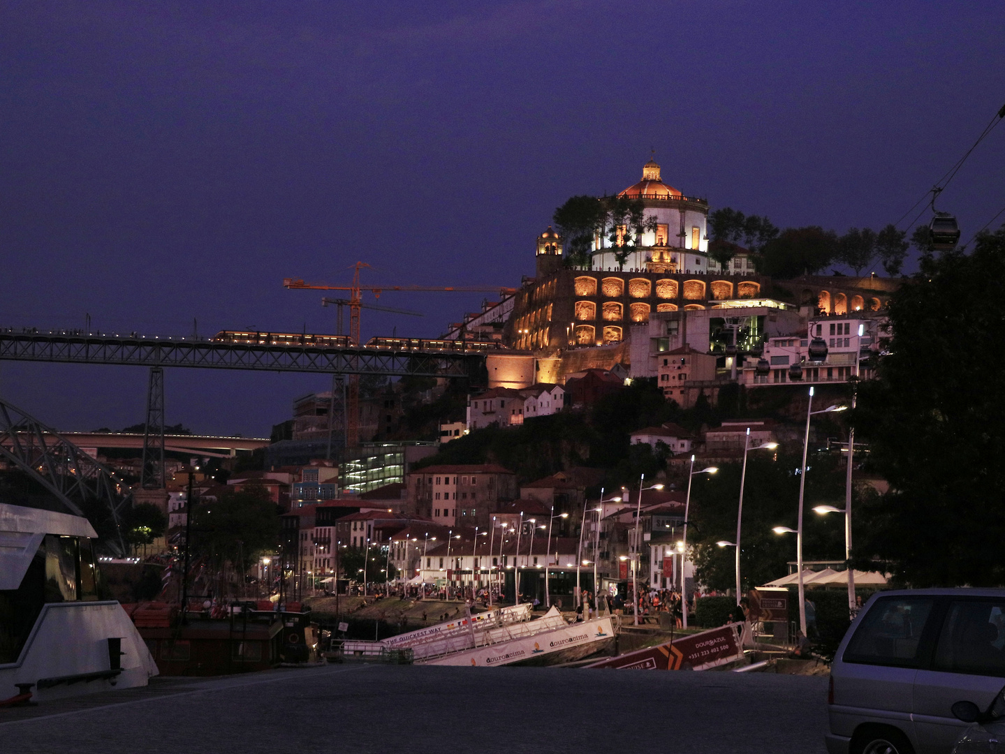 Porto bei Nacht