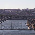 Porto durch die Brücke Ponte Dom Luís I - Porto through bridge Ponte Dom Luís I