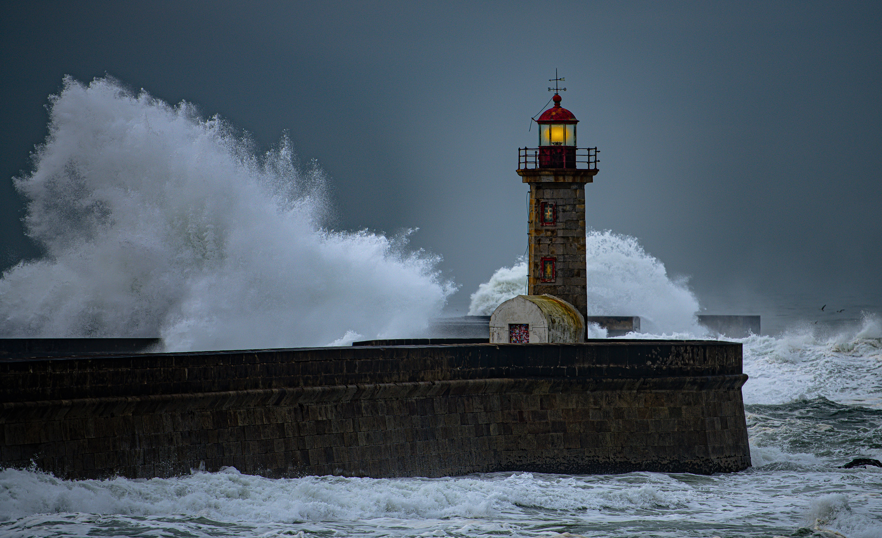 Porto im Februar im leichten Sturm