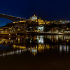 Porto in der ersten Morgendämmerung mit Ponte Luiz-1