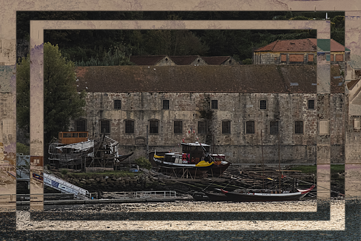 Porto, old boat 