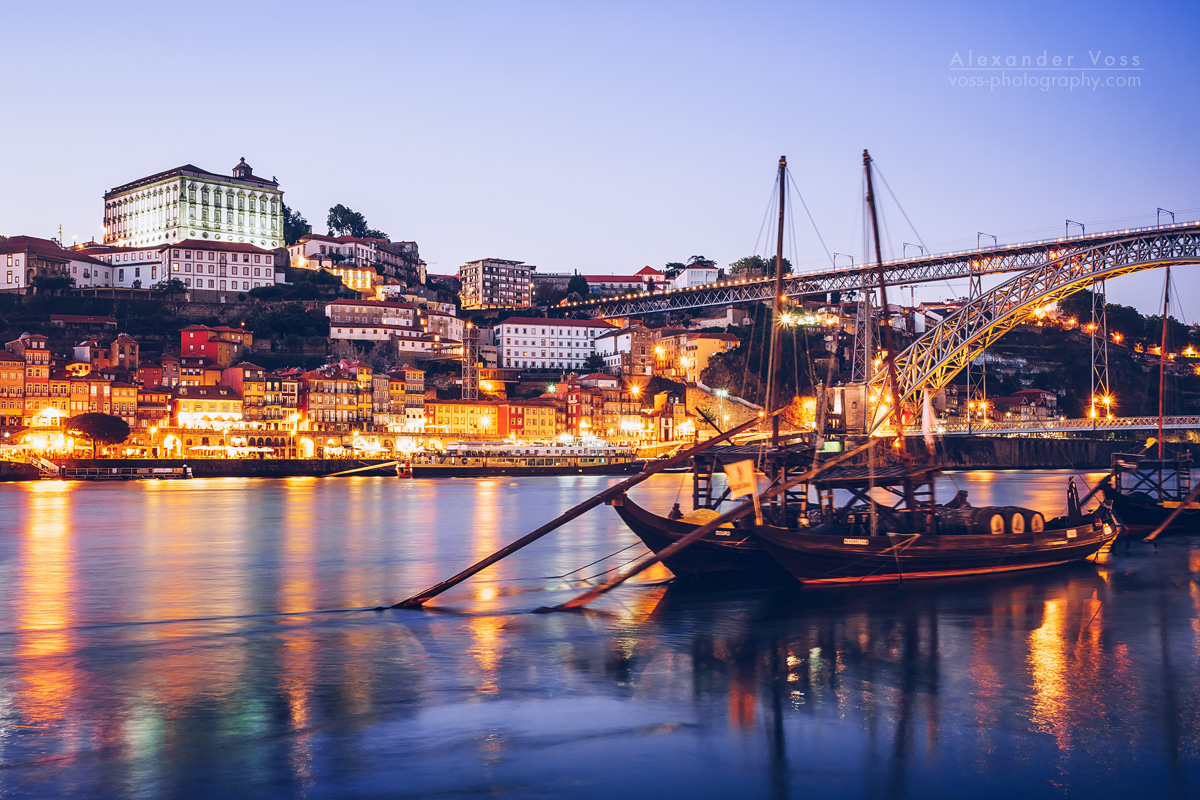 Porto - Skyline zur Blauen Stunde