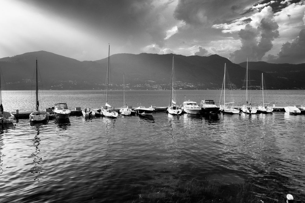 Porto Valtravaglia, lungolago