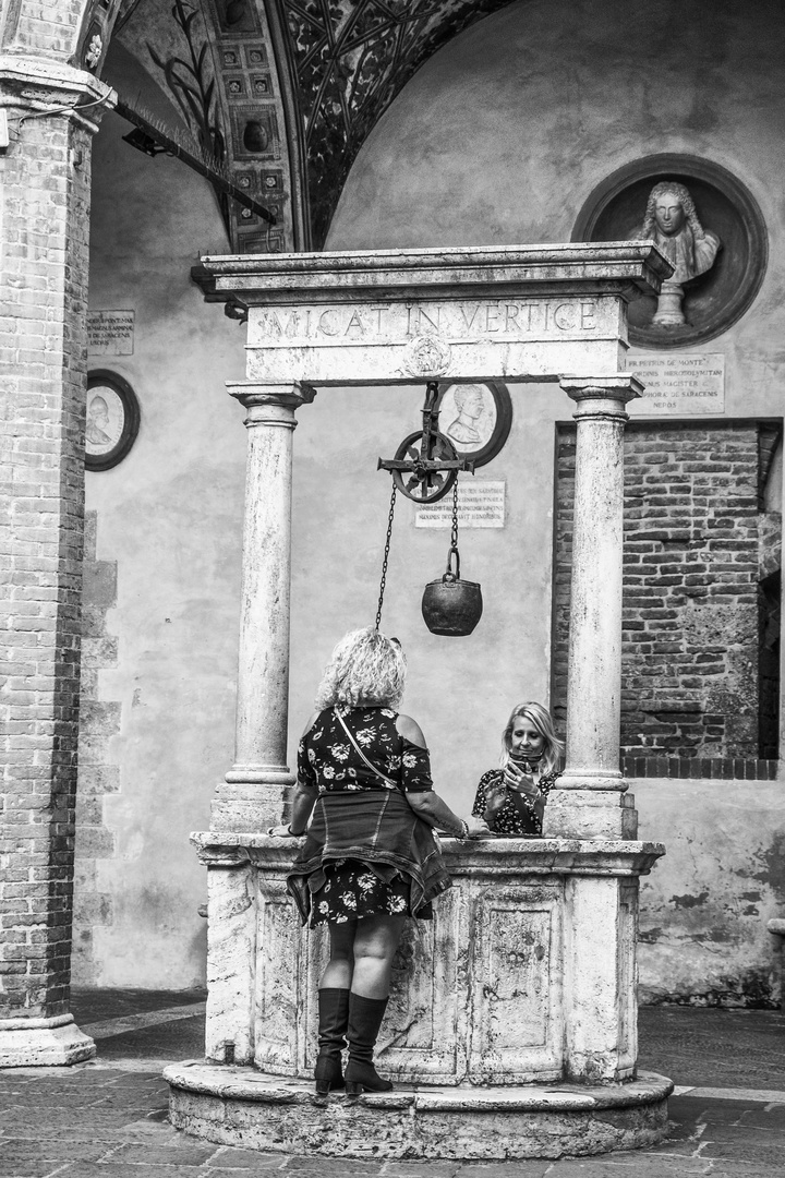 Portrait am Brunnen