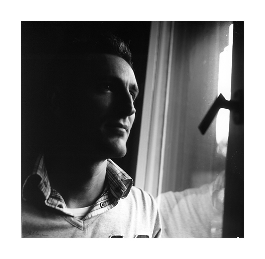 Portrait am Fenster