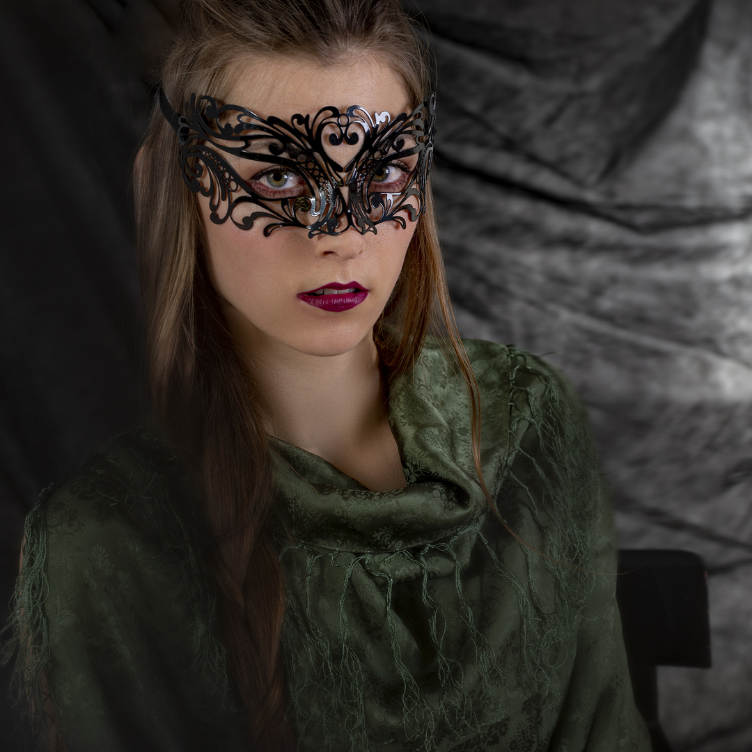 Portrait mit Maske