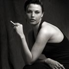 Portrait mit nicht angezündeter Zigarette