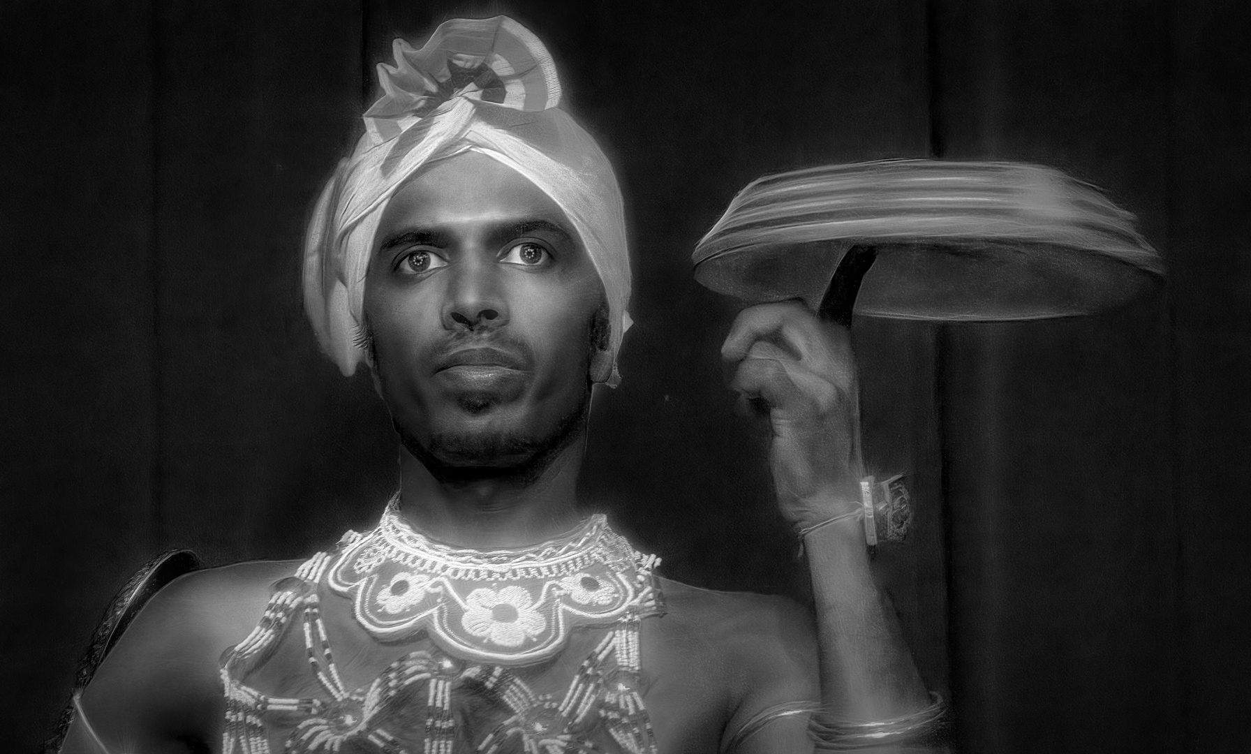 Portrait of traditional dancer Sri Lanka 2