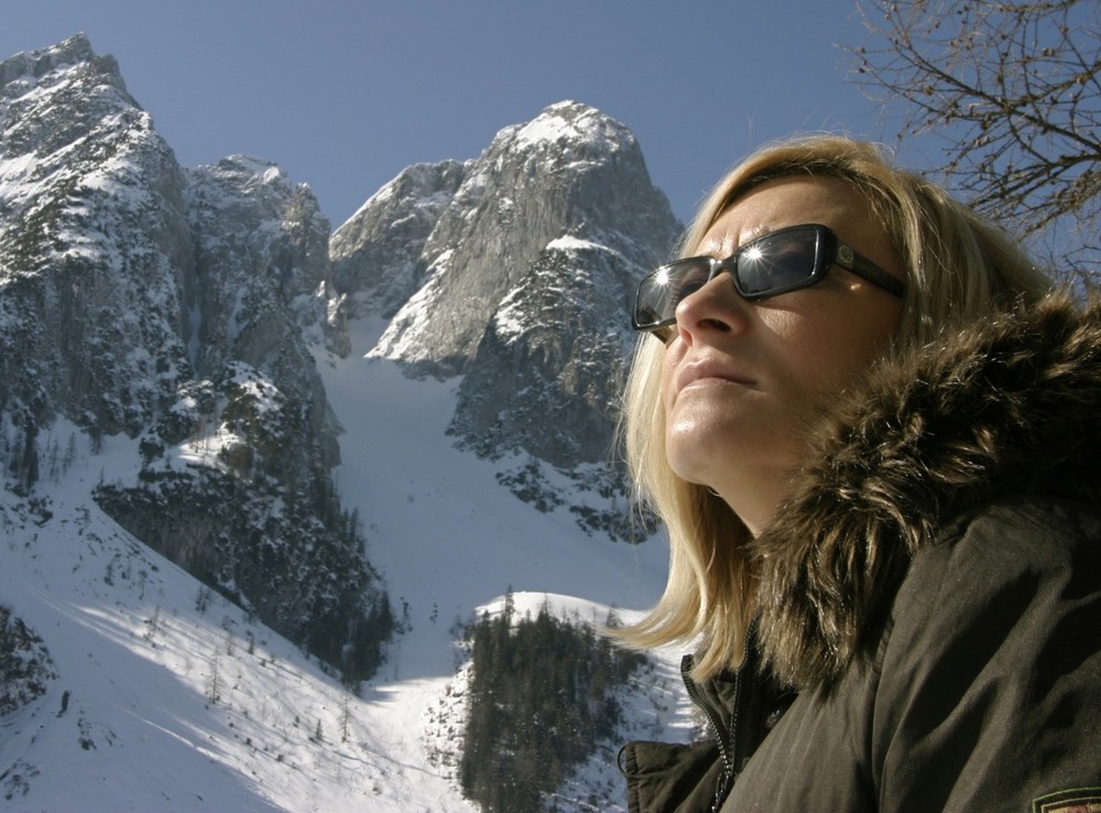 Portrait vor dem Dachstein