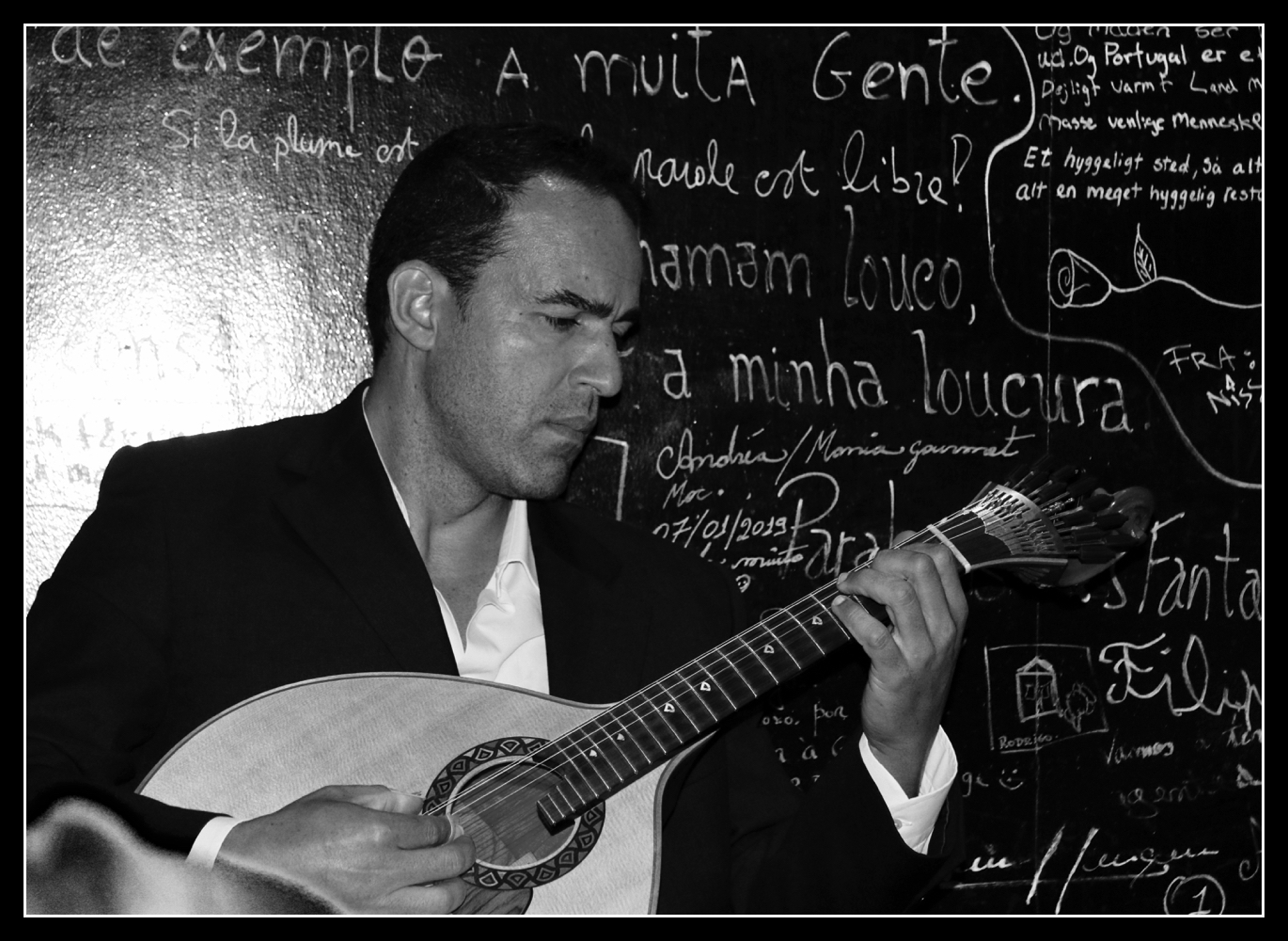 ...portugiesischer Sänger ... Foto &amp; Bild | europe, portugal, lisboa e ...