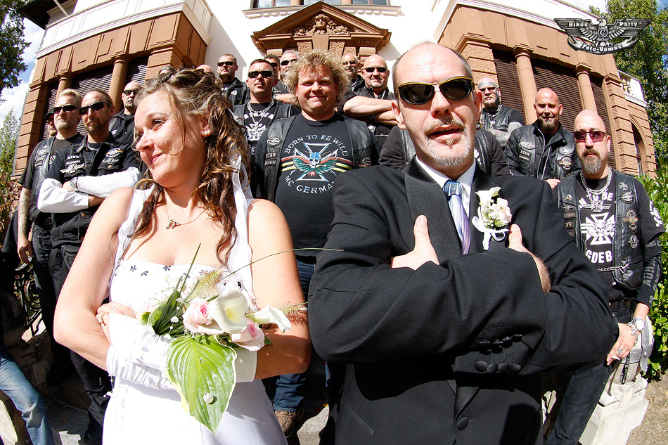 Posen Fur S Hochzeitsfoto Foto Bild Hochzeit Menschen Bilder Auf Fotocommunity
