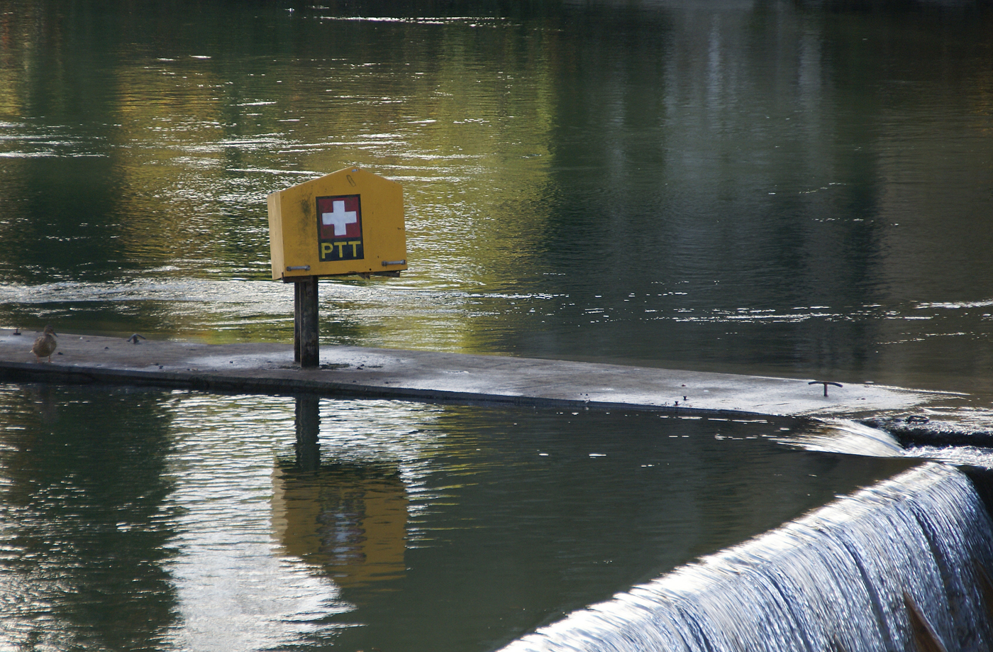 ..Post im Wasser ?..