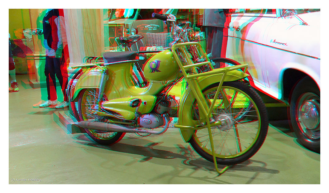 Post-Moped in 3D (Rot/Cyan)