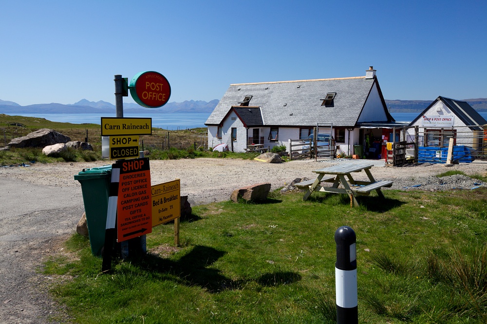 ...Post Office auf Applecross...