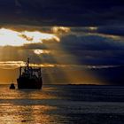 Post tenebras lux. Canal de Beagle, vu depuis le port d'Ushuaïa, Patagonie.