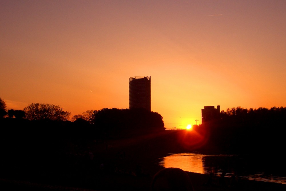 Post Tower / Rheinaue Bonn