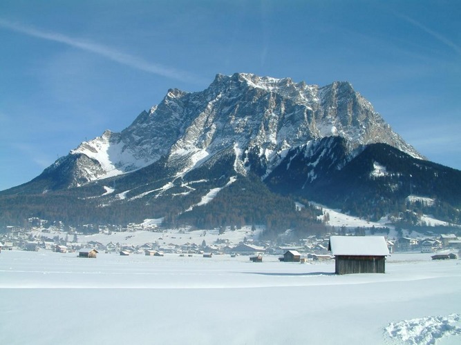 Postkartenansicht - Zugspitze von Ehrwald aus