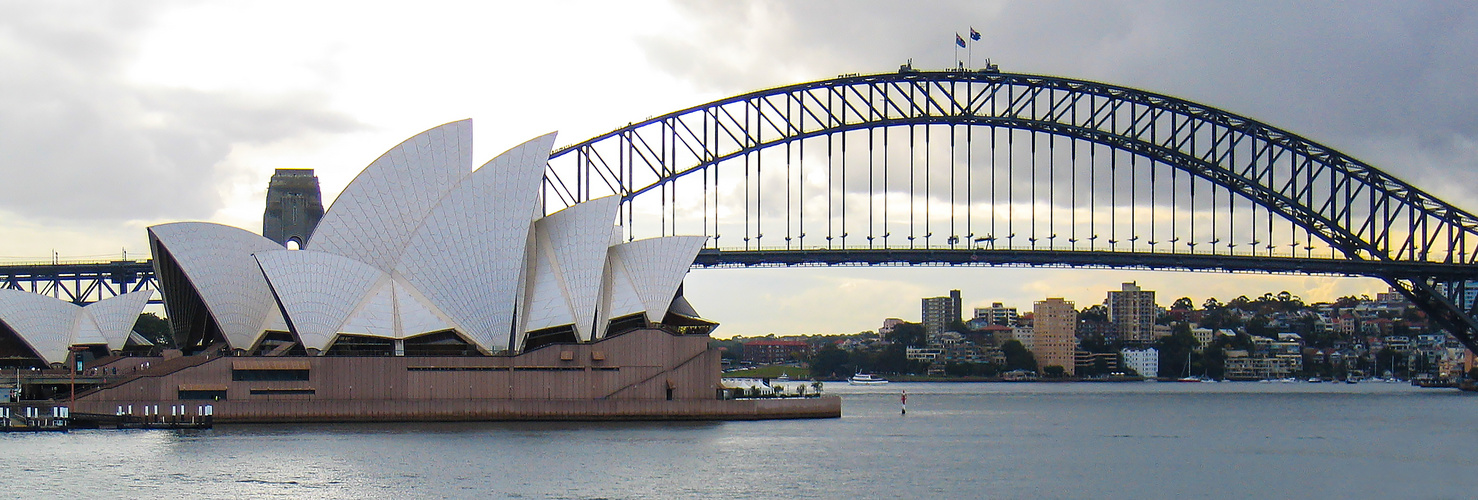 Postkartenblick Oper und Harbour Bridge