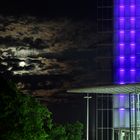 Posttower und Mond DRI