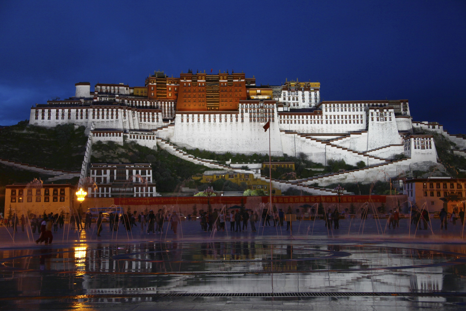 Potala by night