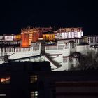 Potala Palast bei Nacht