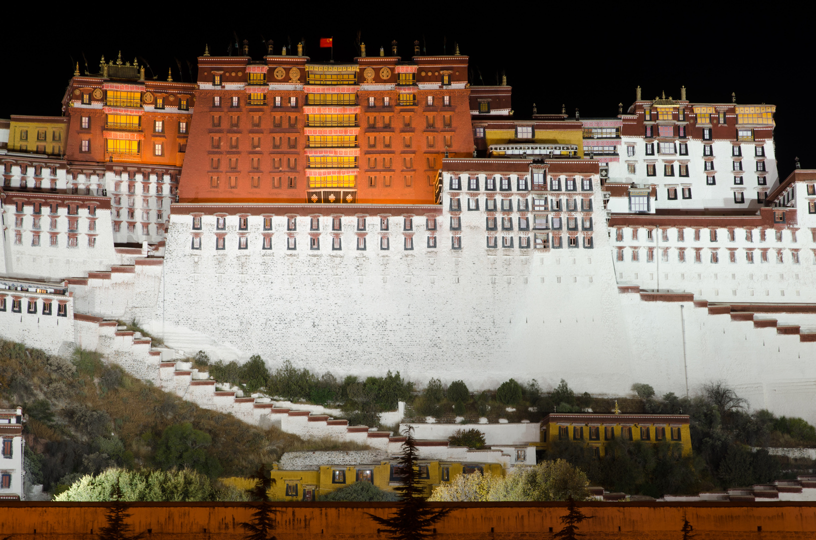 Potala-Palast bei Nacht