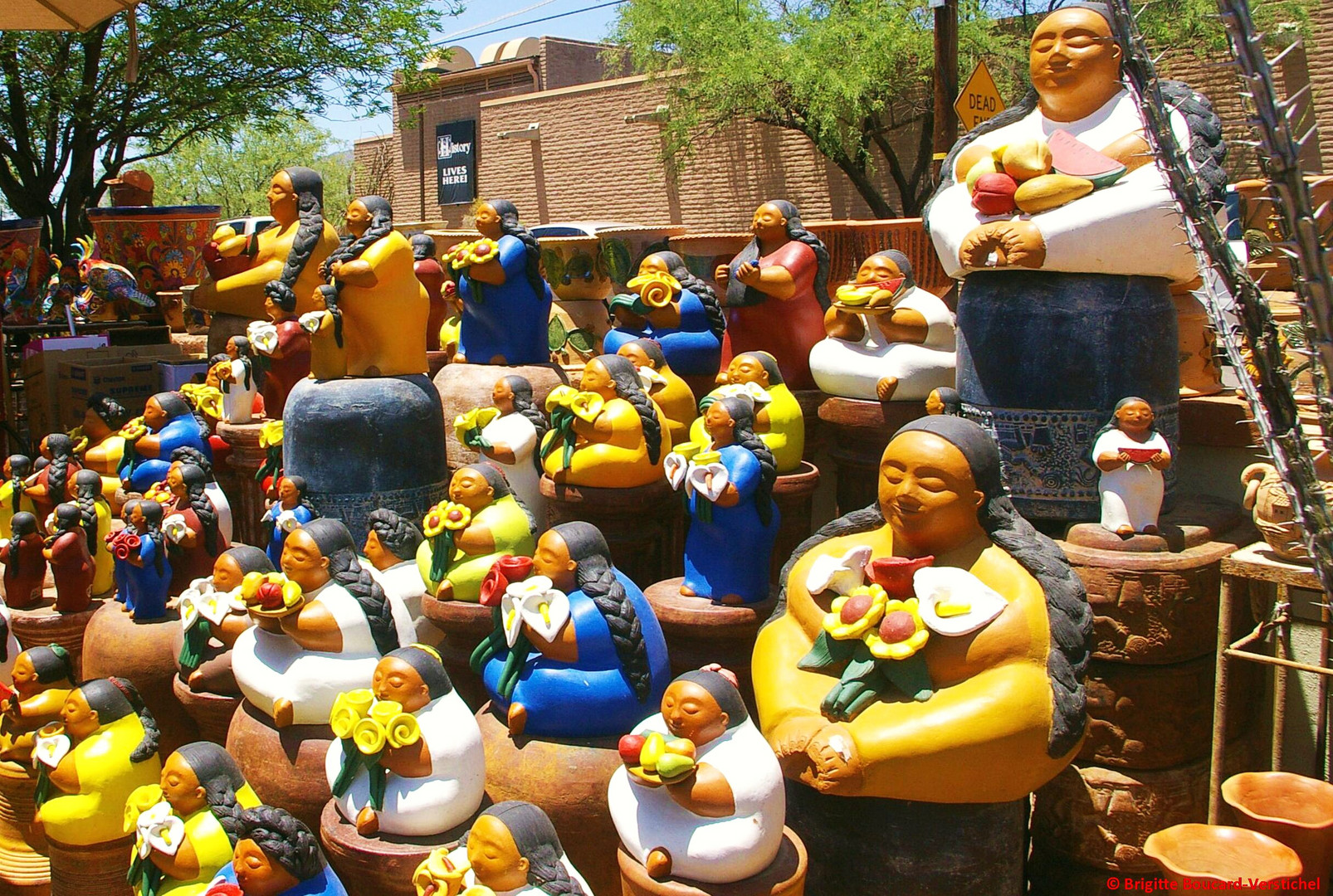 Poteries dans un village d'artistes de Tubac, Arizona