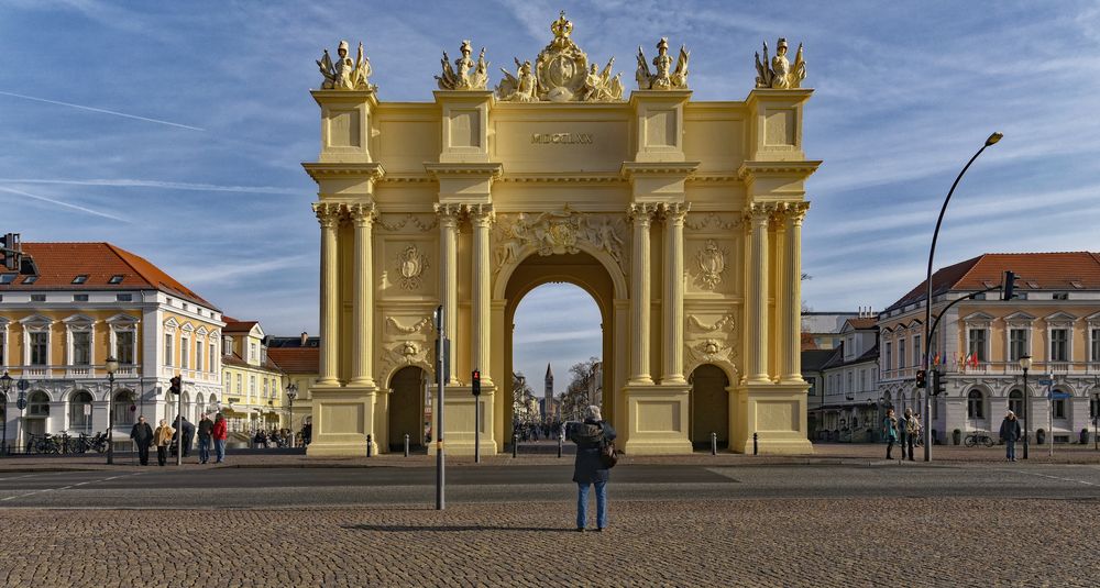 POTSDAM - Brandenburger Tor am Luisenplatz -