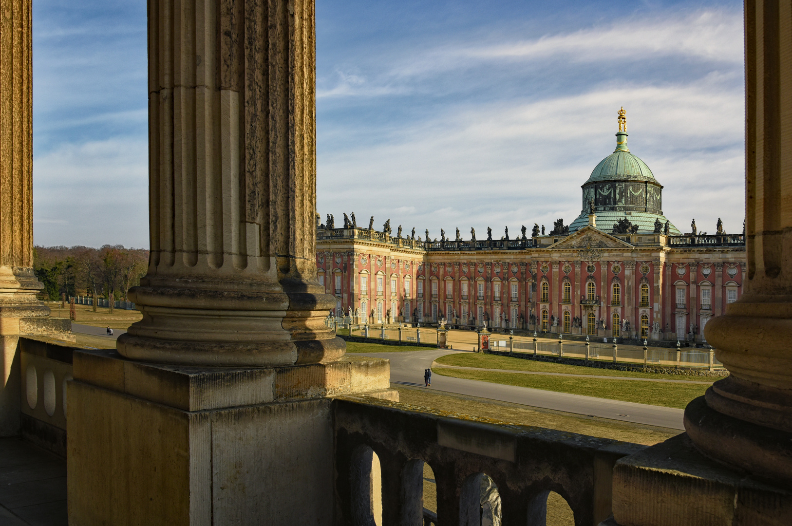 Potsdam Durchblick zum Schloss - Neues Palais -