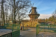 POTSDAM   - Historische Mühle von Sanssouci - 