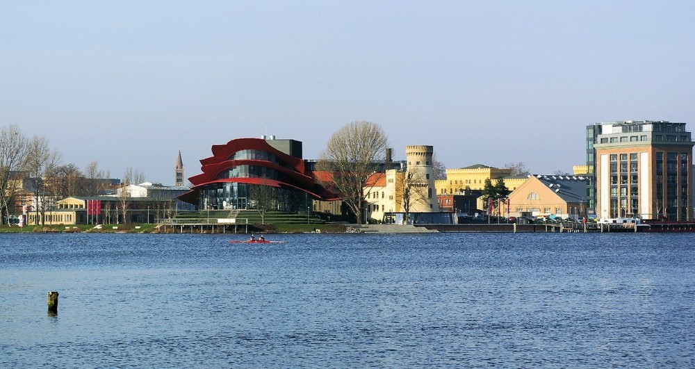 Potsdam,-neues Theater,Blick über den "Tiefen See"(Havel)