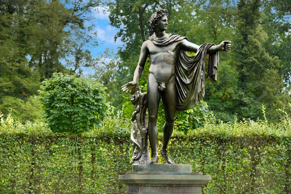 Potsdam - Schlosspark Sanssouci - Skulptur "Apollo del Belvedere