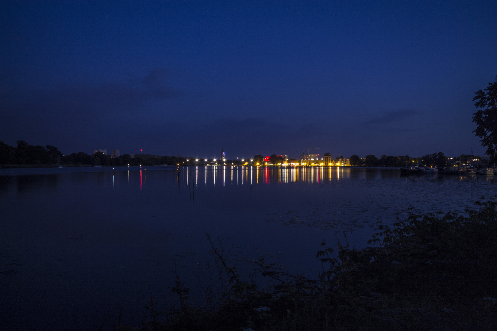 Potsdamer Havel bei Nacht.