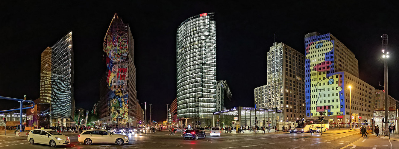  ... Potsdamer Platz am letzten Tag des Festival of Lights 2019  ...