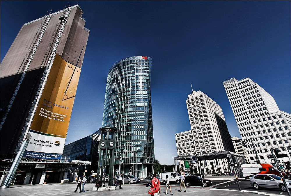 Potsdamer Platz - Bahn Tower