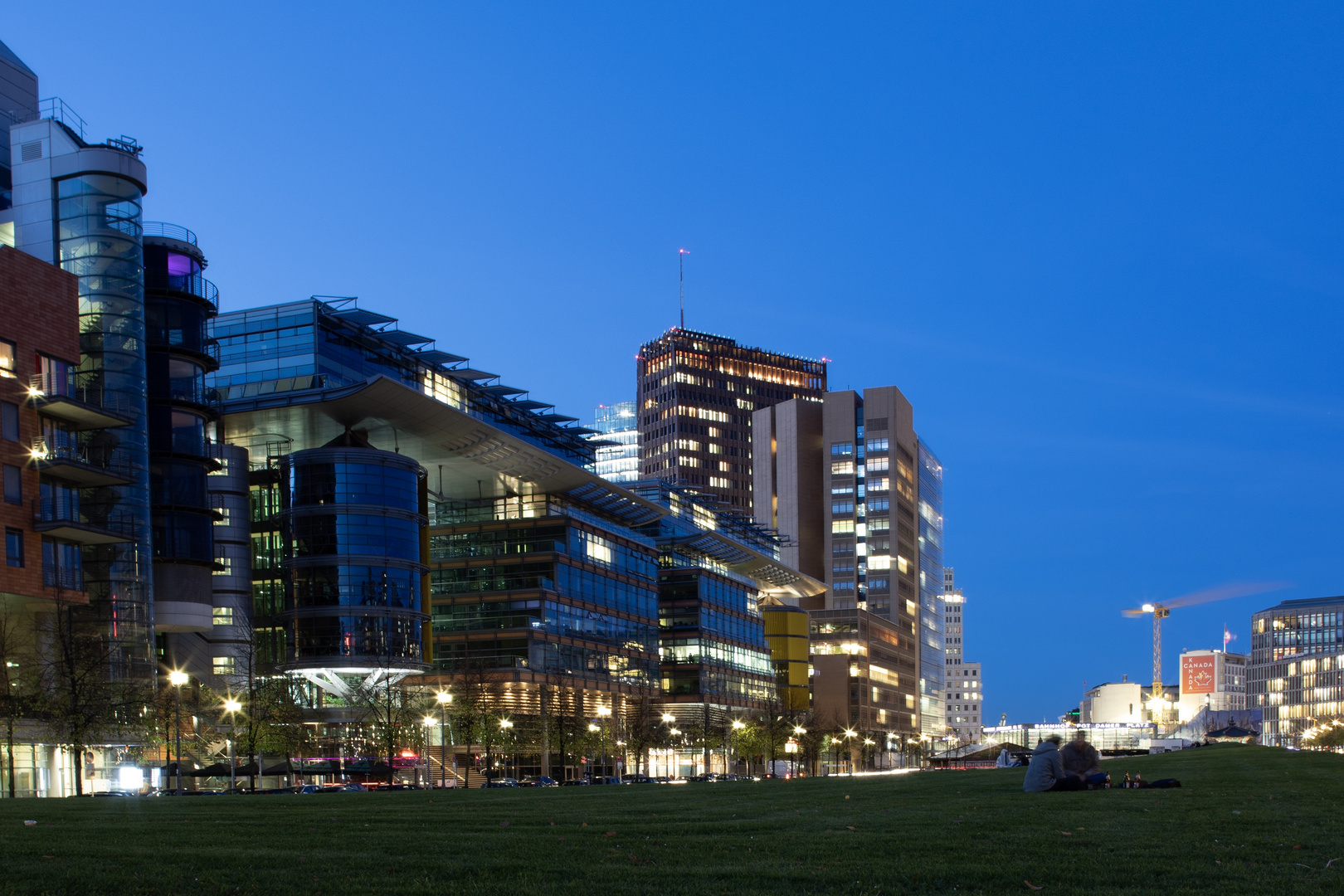 Potsdamer Platz bei Nacht