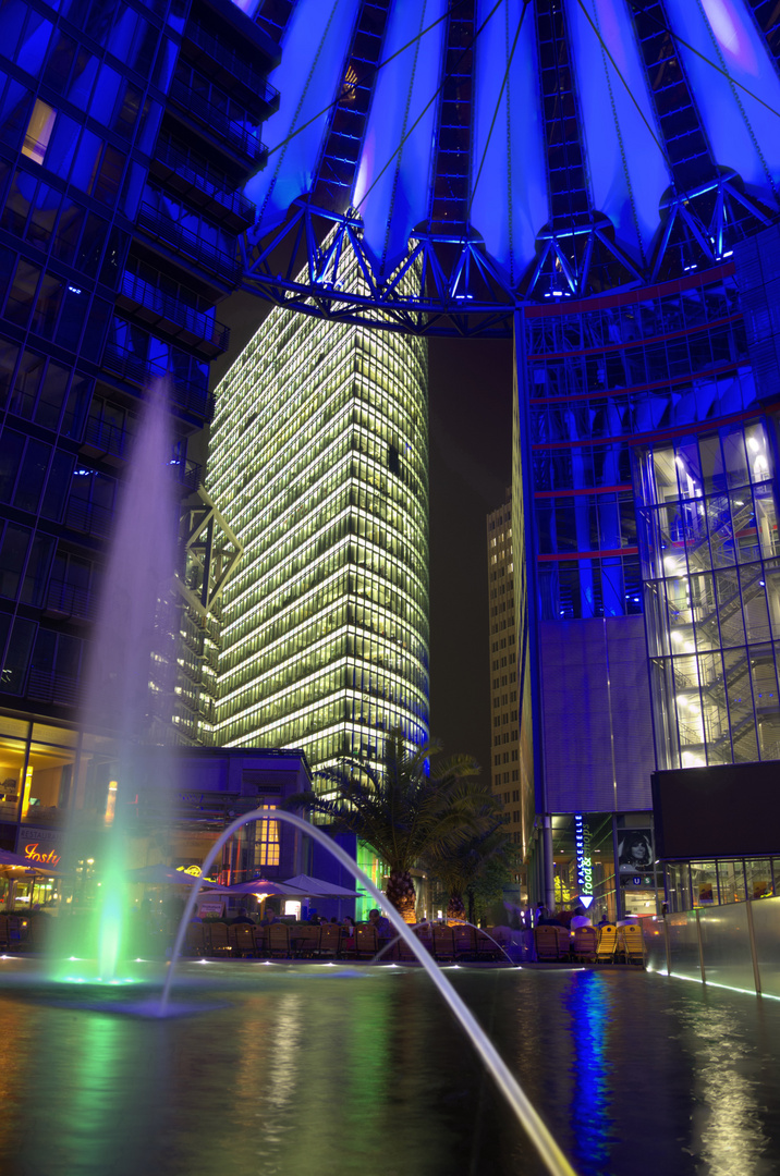 Potsdamer Platz bei Nacht (August 2012)